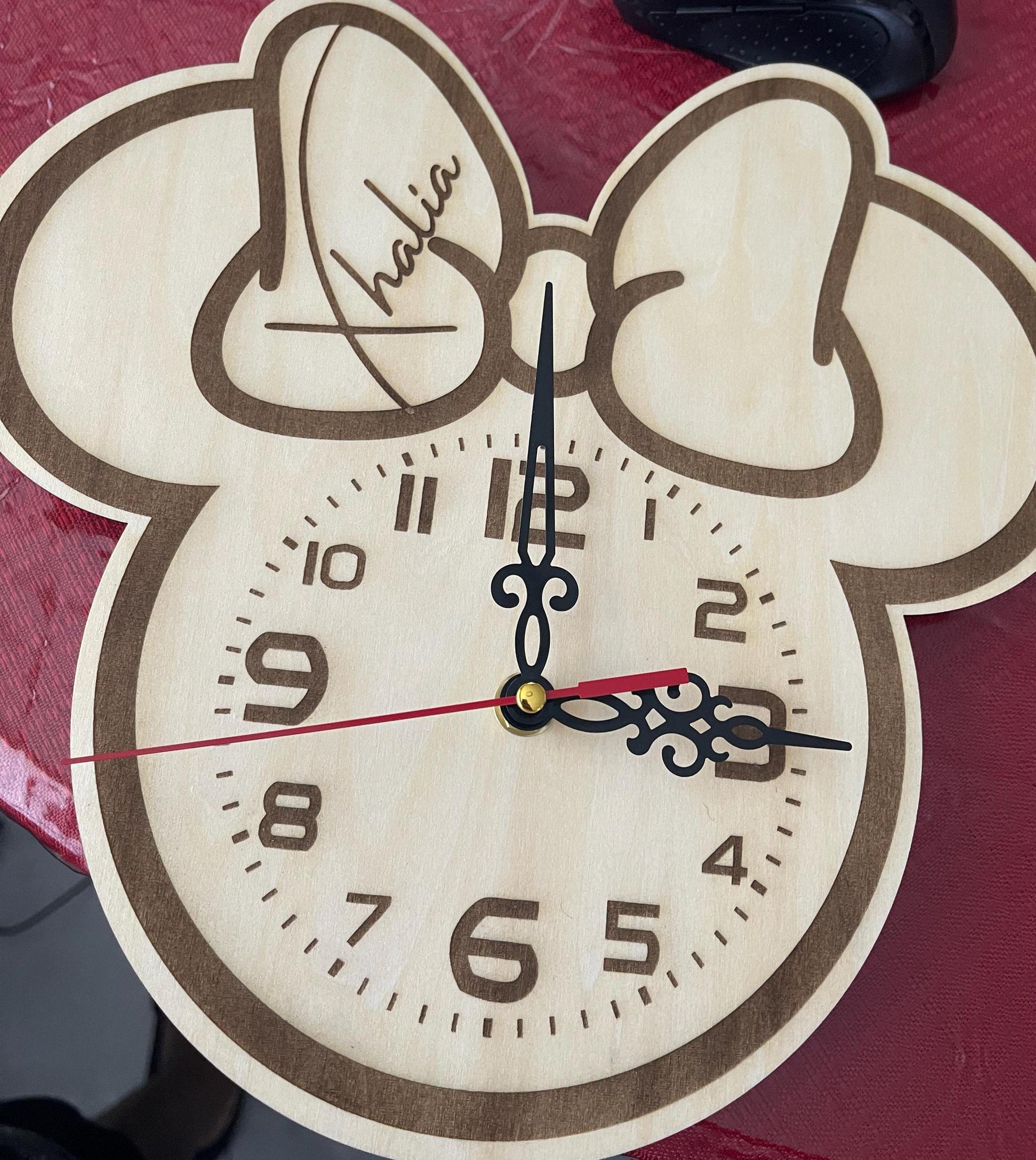 Custom engraved kids wall clock, wall decor kids room, Minnie Bow clock, encourage kids to learn to tell time, customize with name in bow